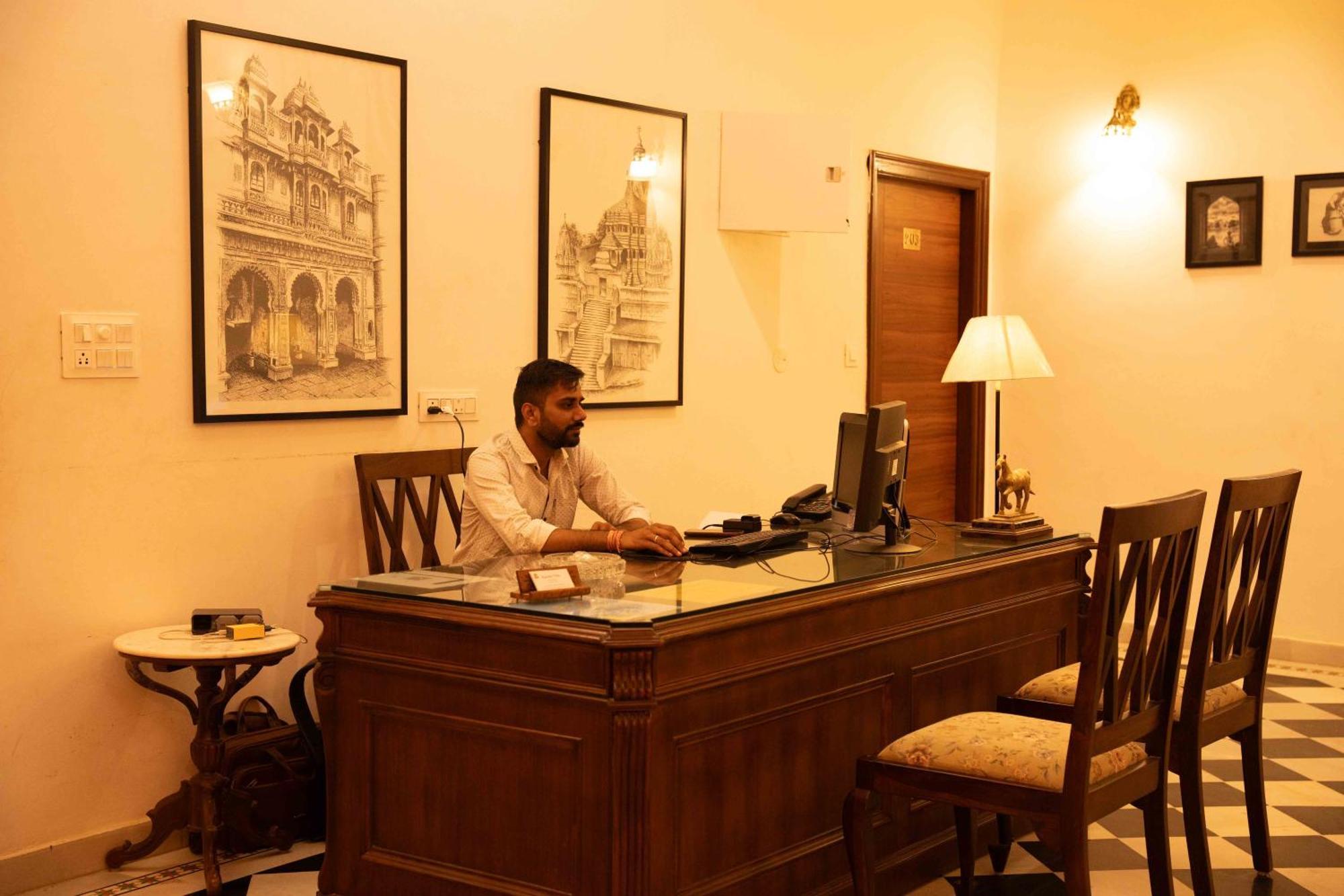 אודייפור Hotel Karohi Villa מראה חיצוני תמונה