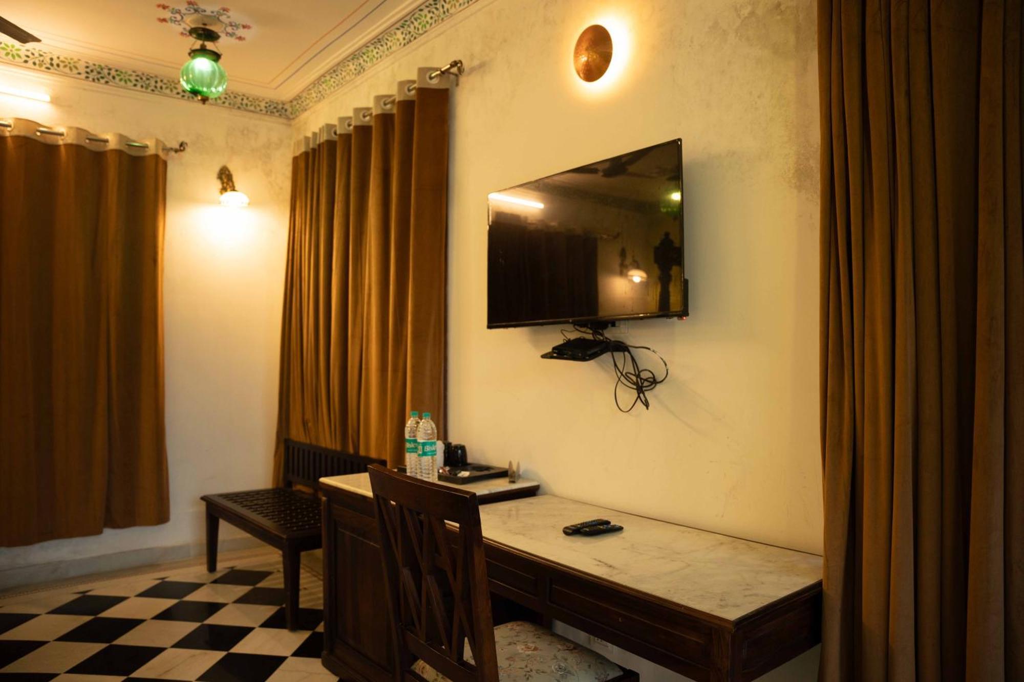 אודייפור Hotel Karohi Villa מראה חיצוני תמונה