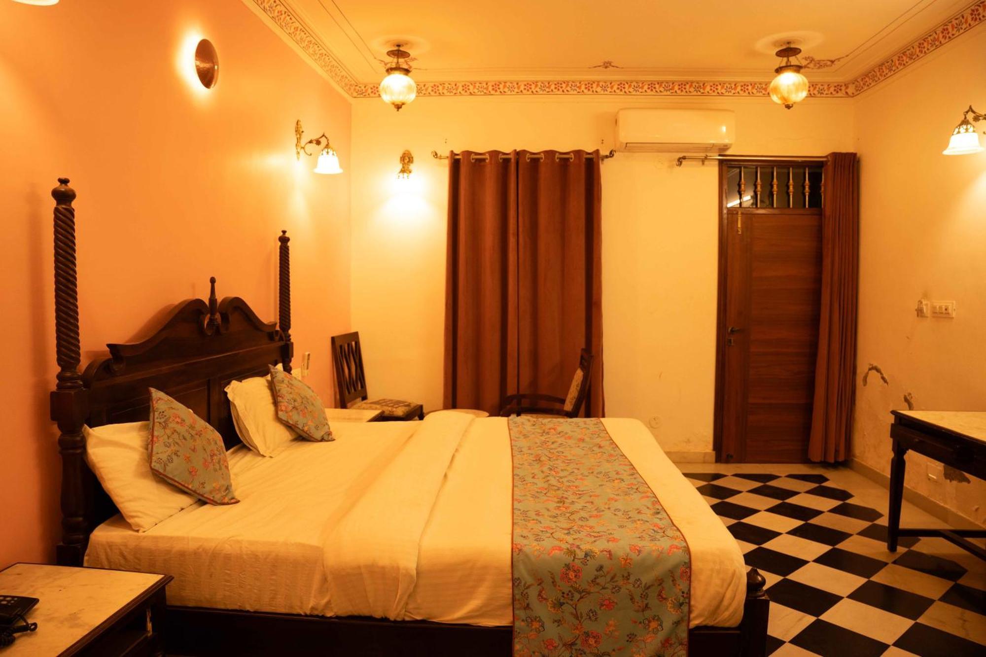אודייפור Hotel Karohi Villa מראה חיצוני תמונה