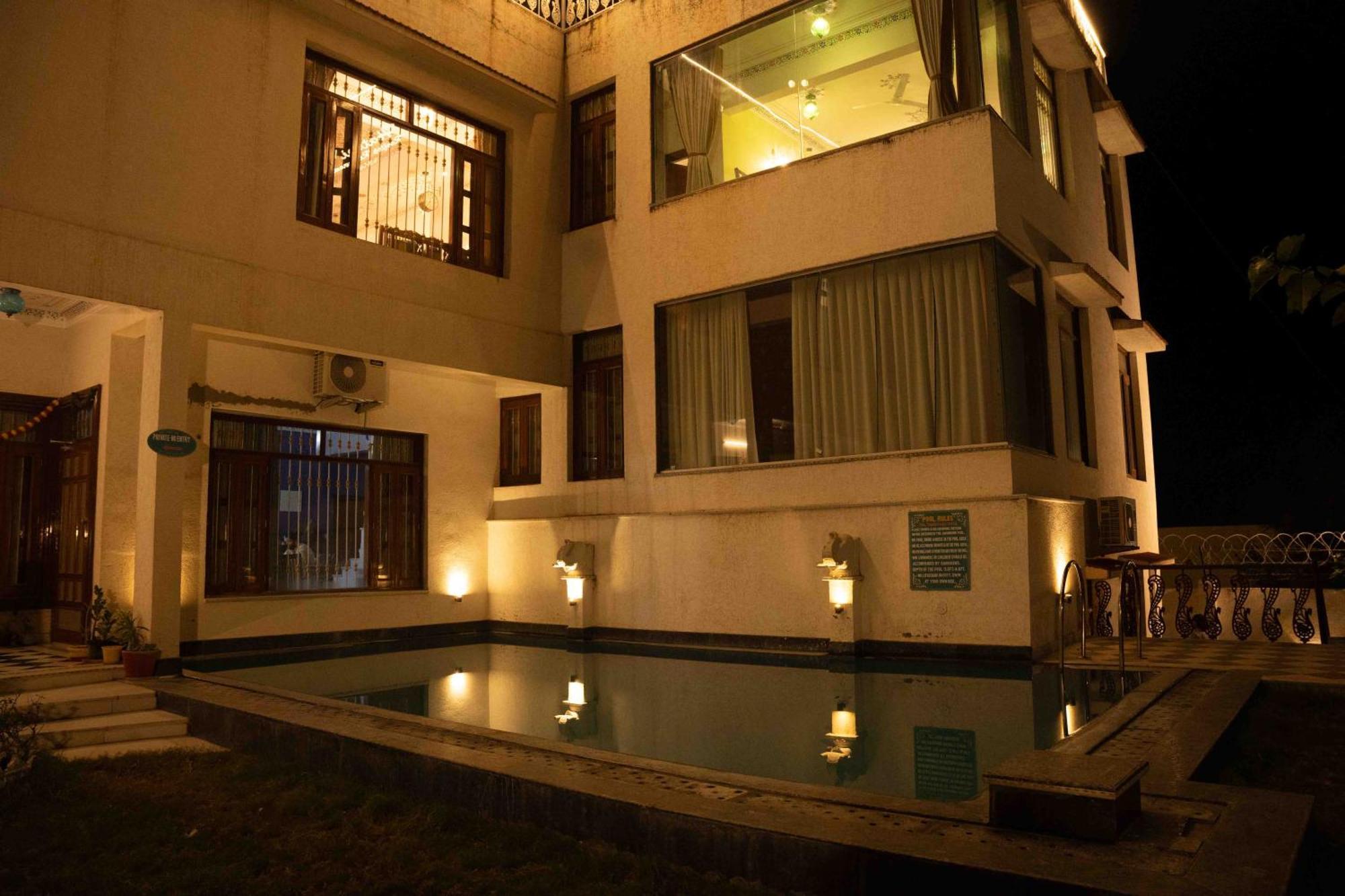 אודייפור Hotel Karohi Villa מראה חיצוני תמונה